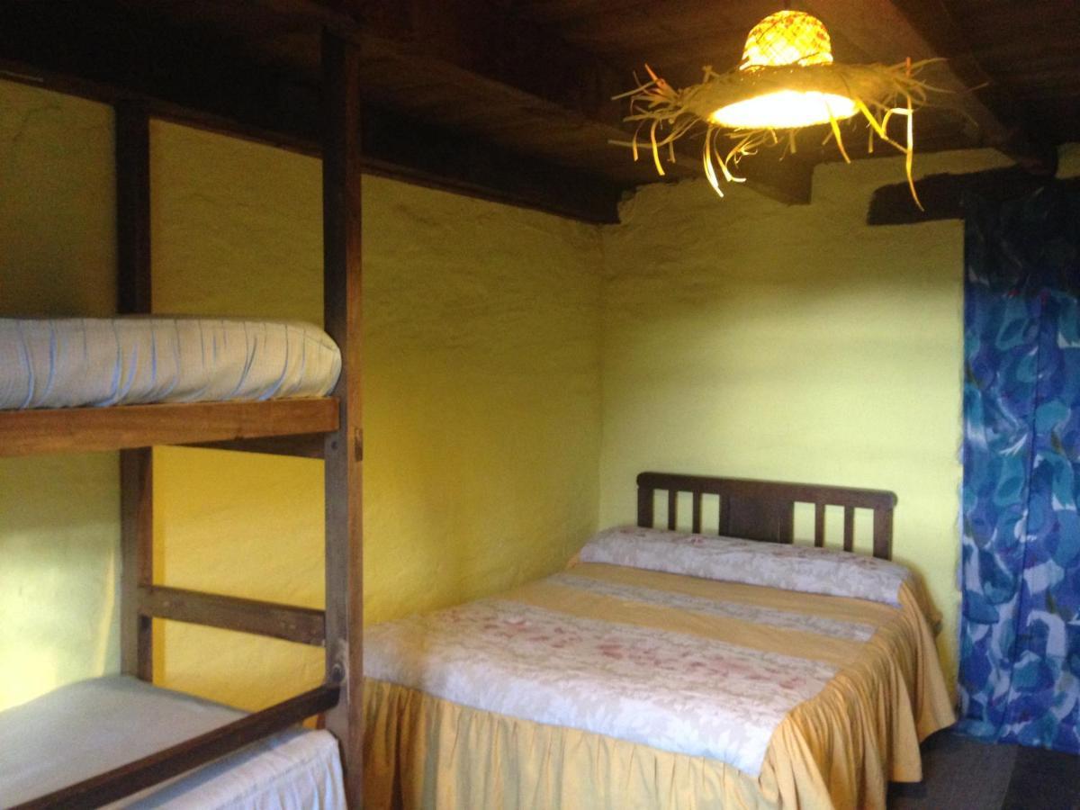 Albergue Escanlar Lugo Esterno foto