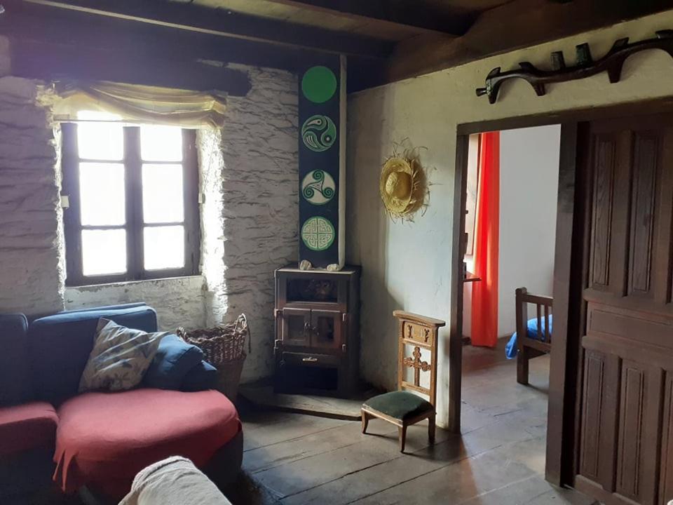 Albergue Escanlar Lugo Esterno foto